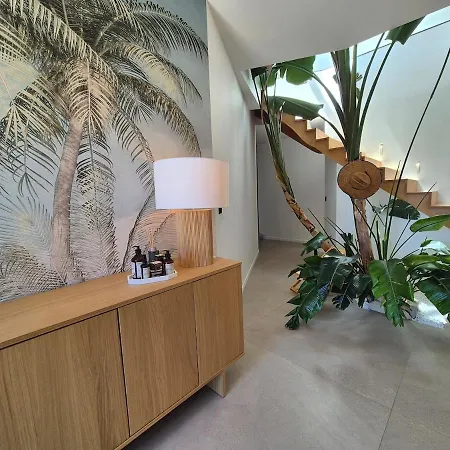 Philomene - Piscine - Jacuzzi- Vue