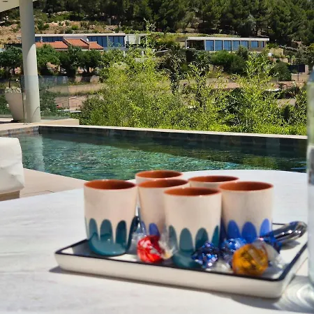 Philomene - Piscine - Jacuzzi- Vue Bandol